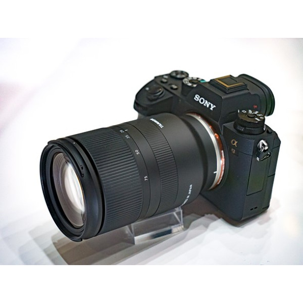 Об'єктив Tamron AF 28-75mm 2,8 Di III RXD для Sony Fullframe
